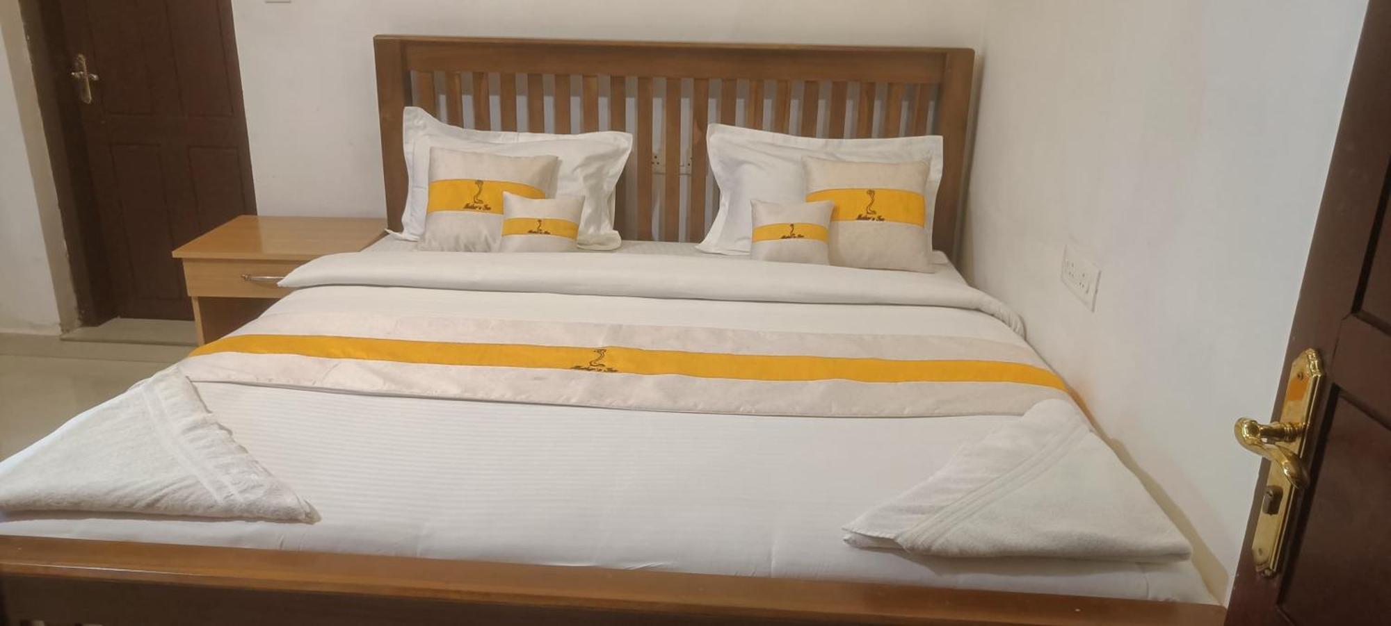 Mother'S Inn Homestay Kochi エクステリア 写真
